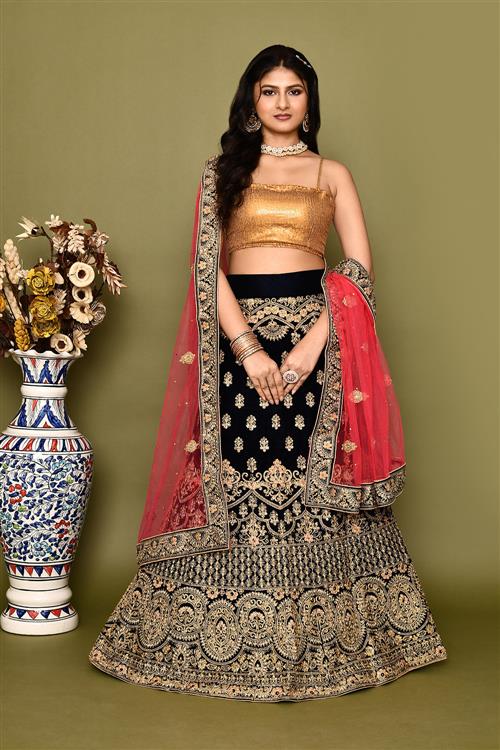 https://media.vinhemfashion.com/Images/FancylehengaVol1LC015VB0PD4J8XL/image/designer